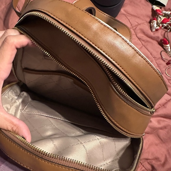 Michael Kors backpack - Picture 4 of 7